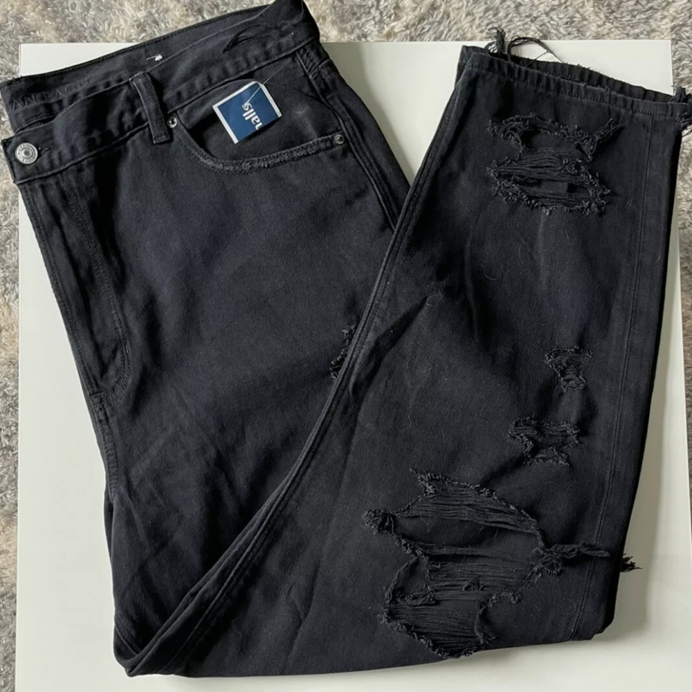 American Eagle Mom Jeans Distressed Size 20